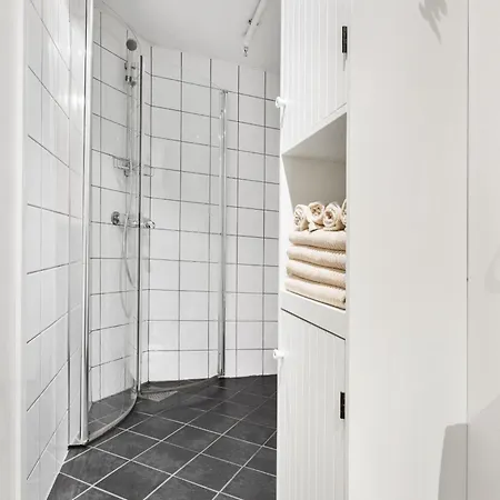 Apartment Charming 200m From Bryggen *