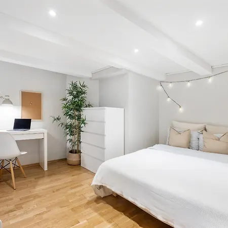 Charming 200m From Bryggen Bergen