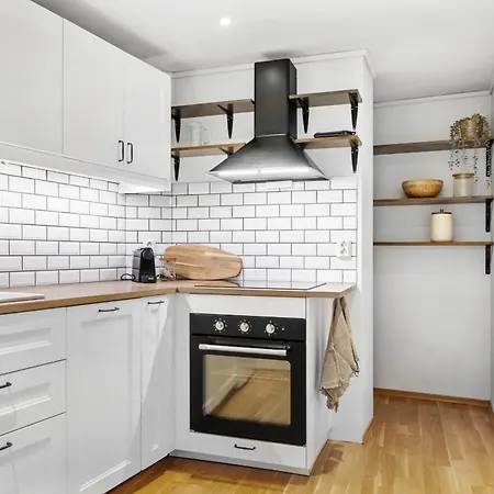 Charming 200m From Bryggen Apartment