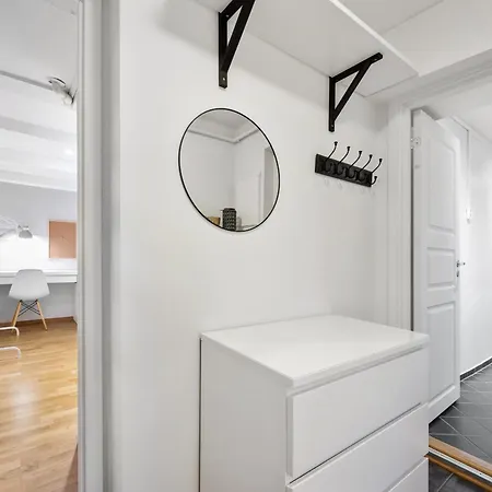 Apartment Charming 200m From Bryggen *